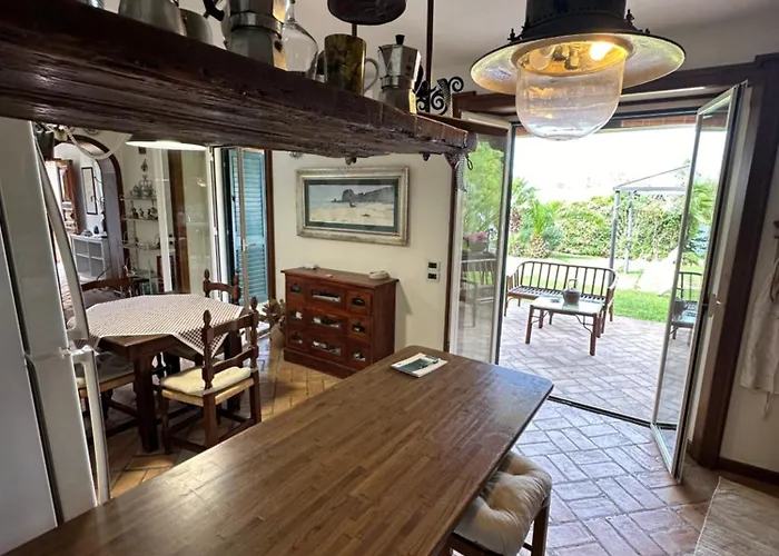 Villa Santatrada23 Villa San Giovanni